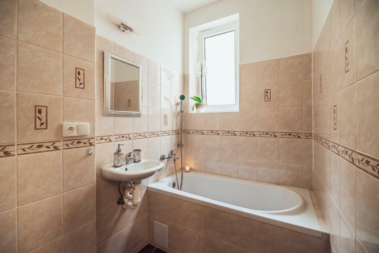 Skodova Apartments Prerov Bagian luar foto