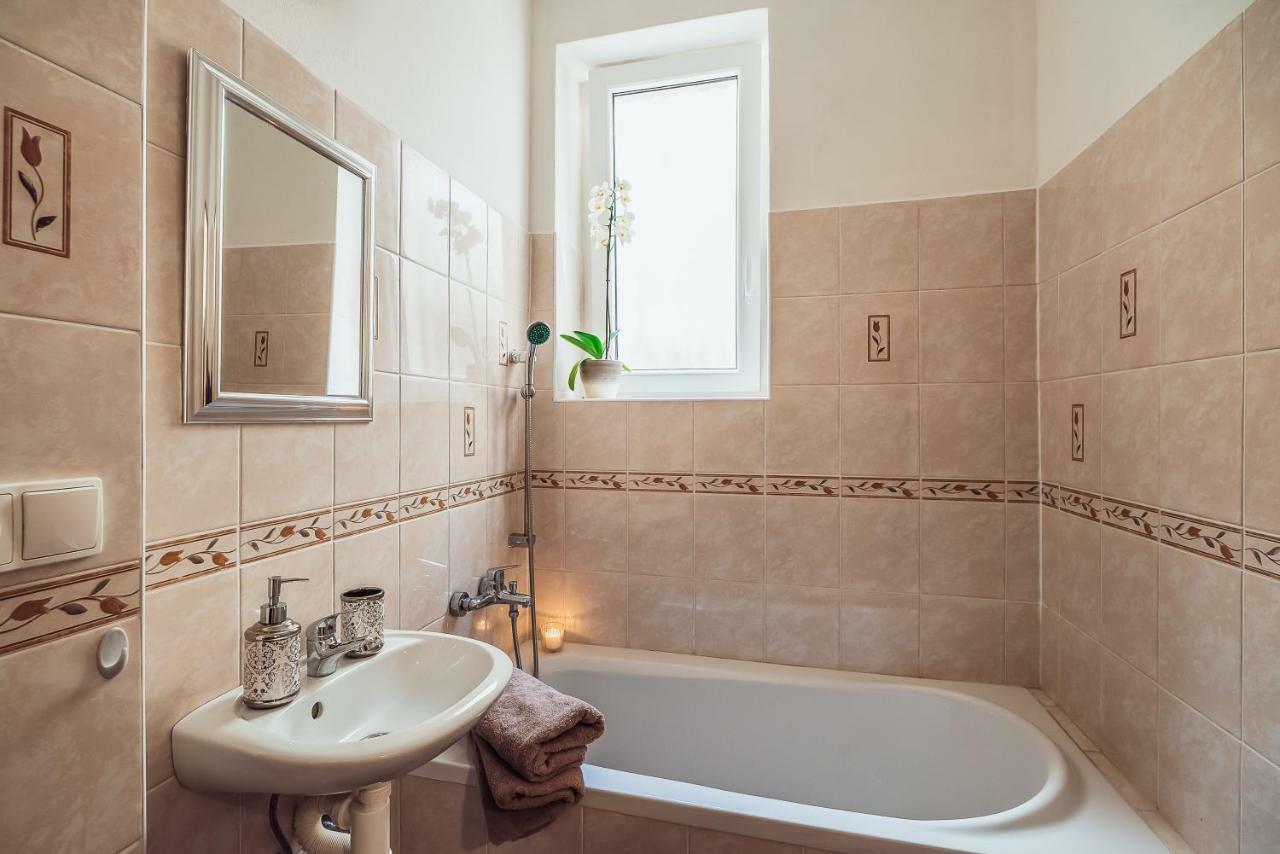 Skodova Apartments Prerov Bagian luar foto